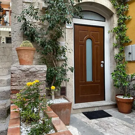 Casanica-taormina * Taormina