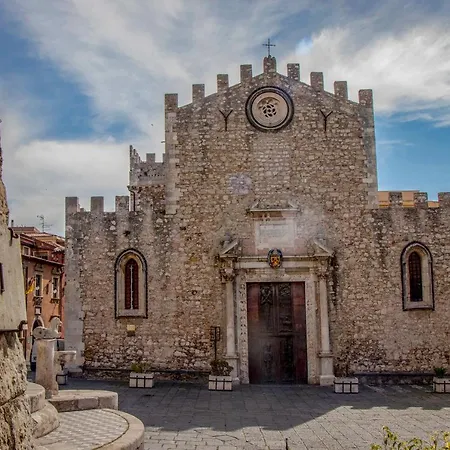 Casanica-taormina * Taormina